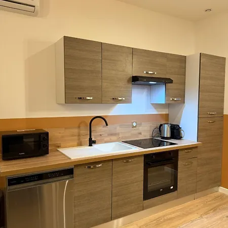 Le Paisible - Clim - 7 Personnes - Proche 1er Mai شقة