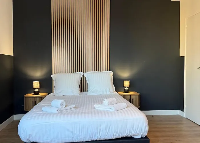 Le Paisible - Clim - 7 Personnes - Proche 1er Mai * Клермон-Ферран