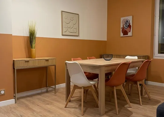 Апартаменты Le Paisible - Clim - 7 Personnes - Proche 1er Mai Клермон-Ферран