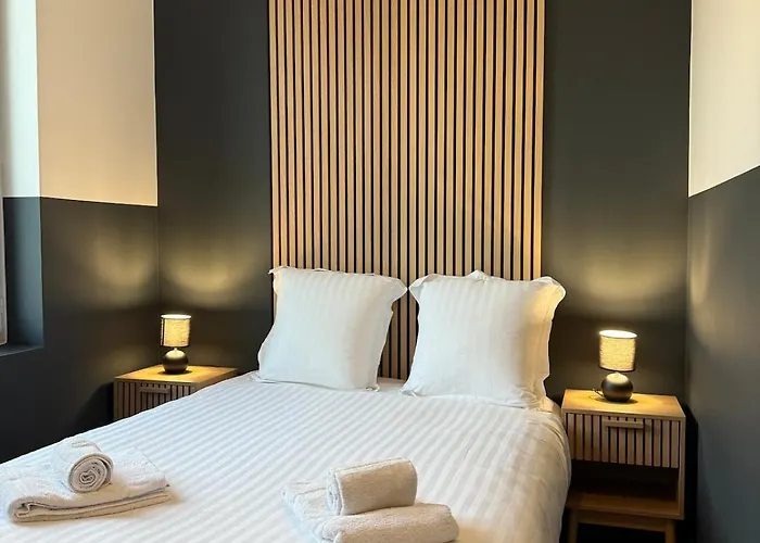 Le Paisible - Clim - 7 Personnes - Proche 1er Mai * Клермон-Ферран